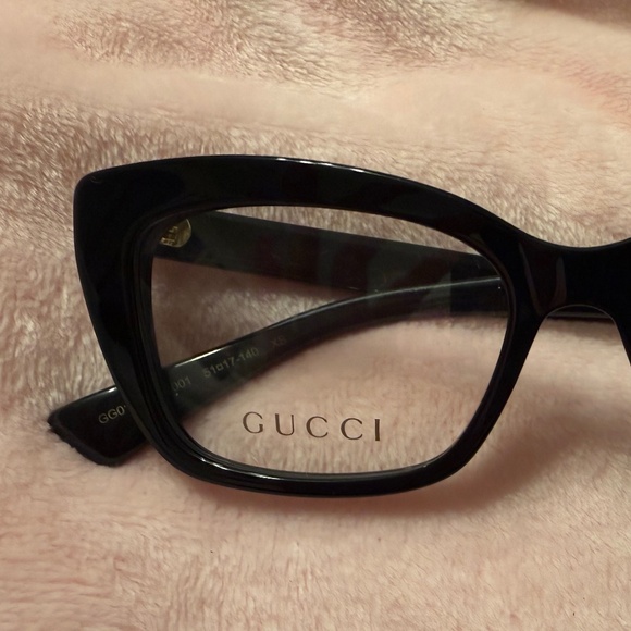 Gucci Eyeglasses Frame - Picture 6 of 6